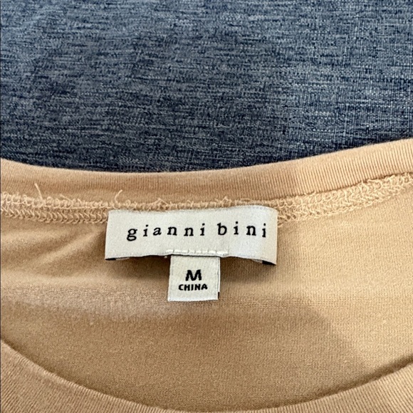 Women’s Gianni Binni Size Medium Tan Sleeveless Top - Picture 3 of 6